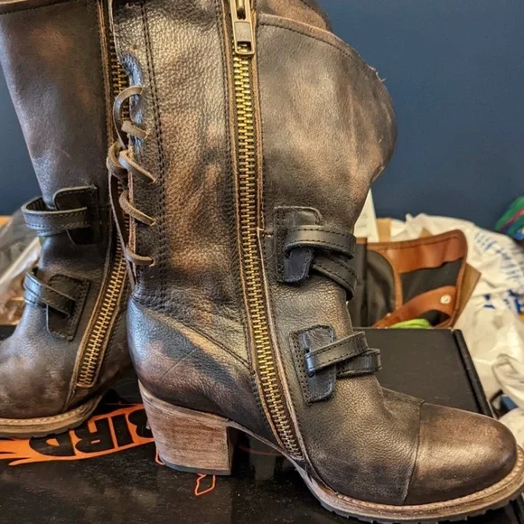 Freebird by Steven Distressed Brown Leather Moto Boots with Buckles - Picture 6 of 7